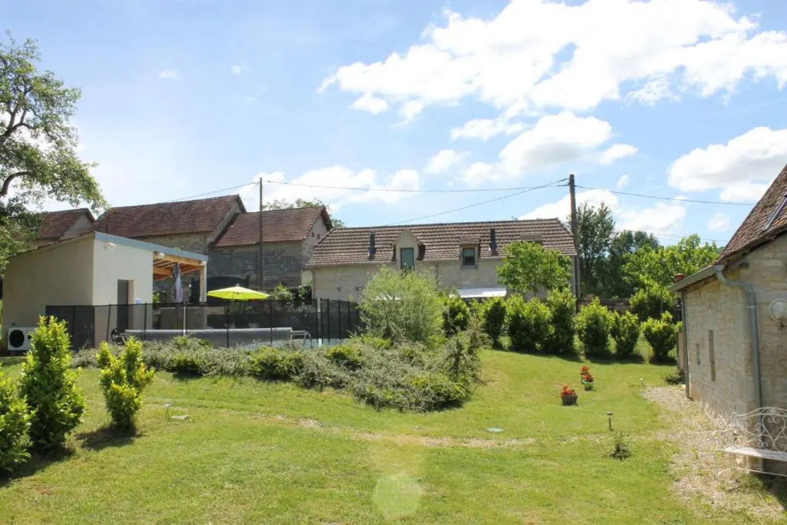 A l'Oree des Cazelles