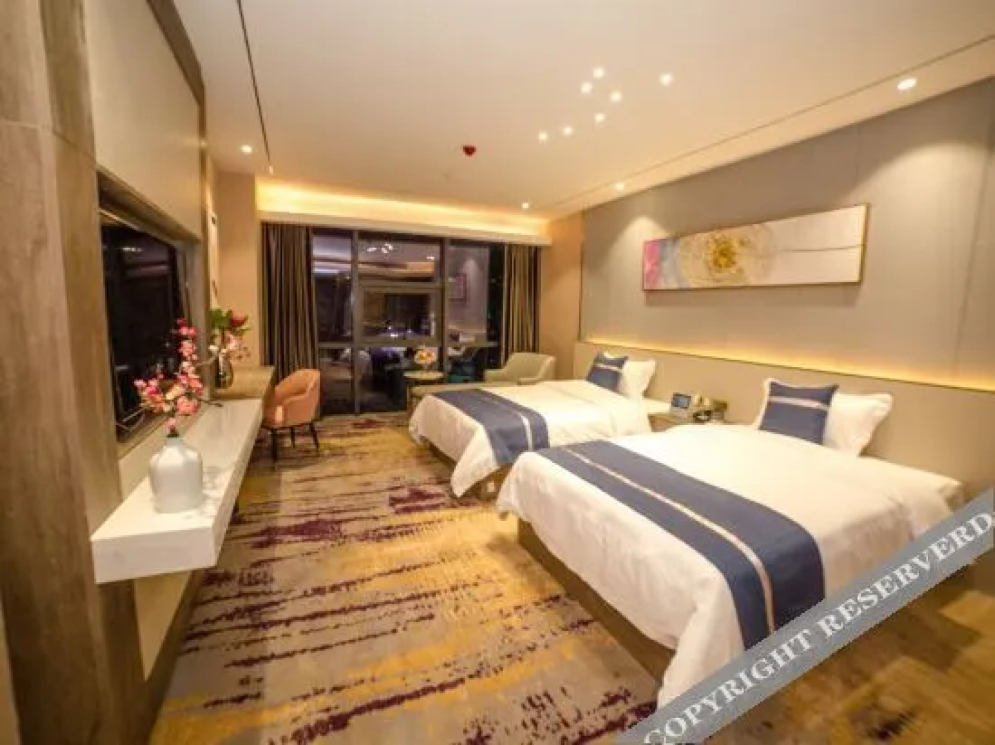 Zhishang Light Luxury Hotel (City Hall)