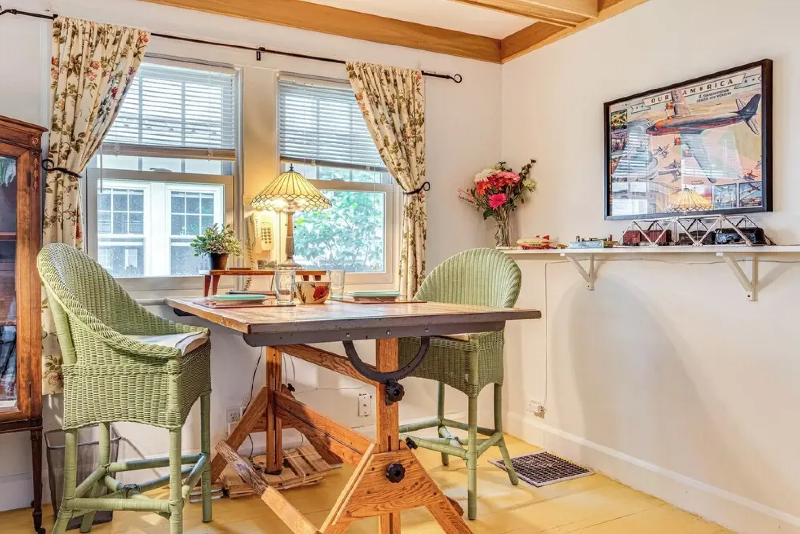 1/2 Mi to Indy Motor Speedway: Home w/ Yard!