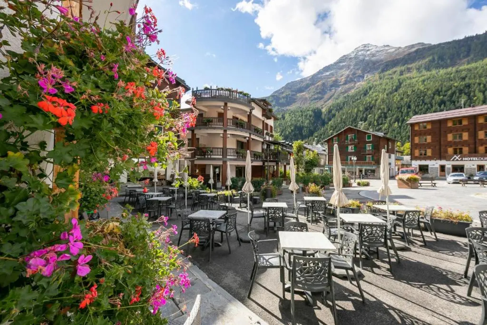 Monterosa Cozy Apartment 200m From Ski