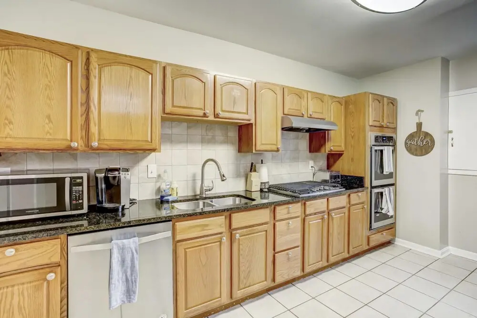 Lovely Home Next to Stadiums With Roofdeck&parking