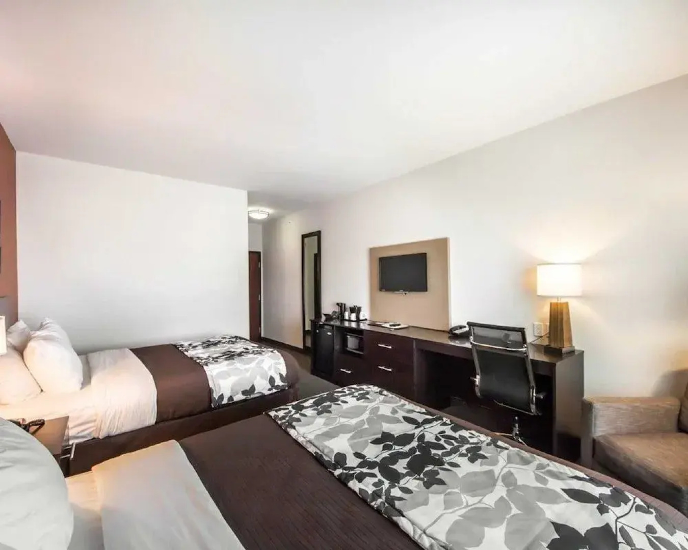 Sleep Inn & Suites Hennessey North