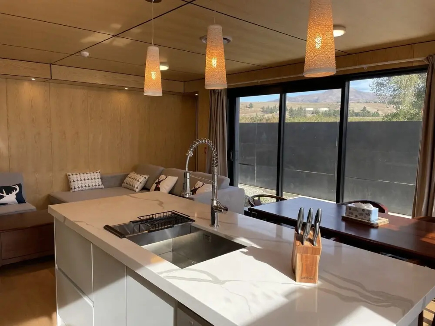 JillyLan Village Apartment