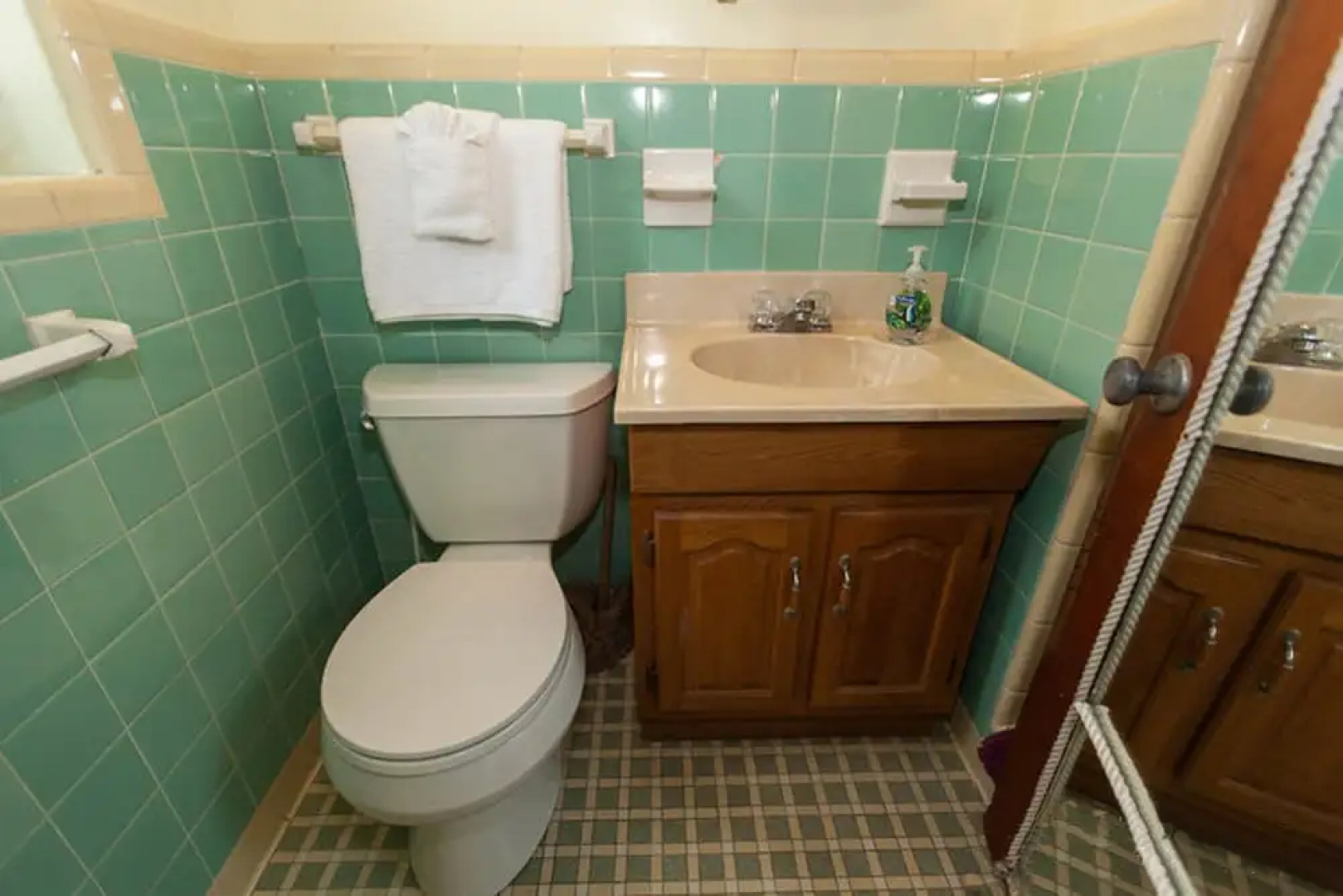 Key Lime Sailing Club And Cottages