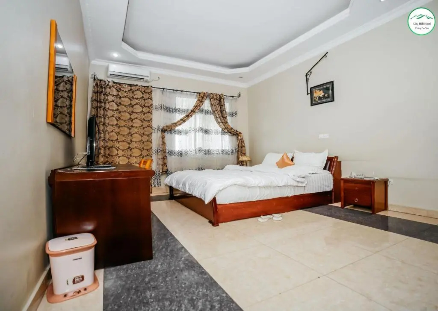 City Hill Hotel