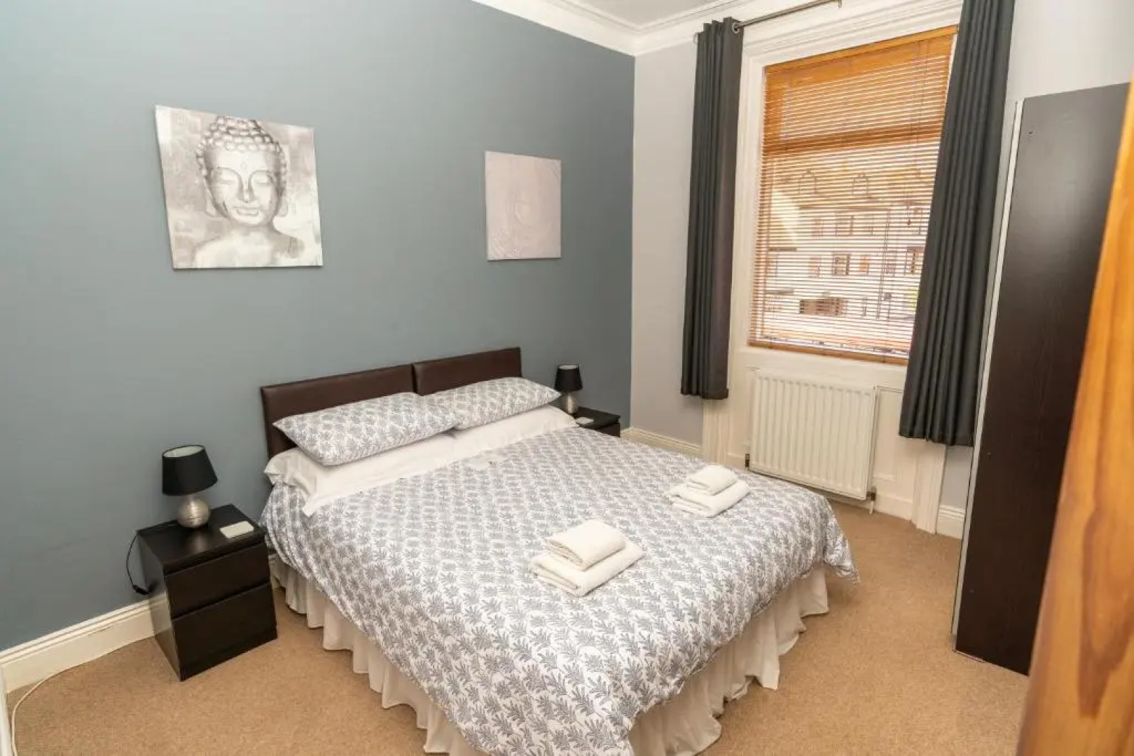 Longsands Lodge