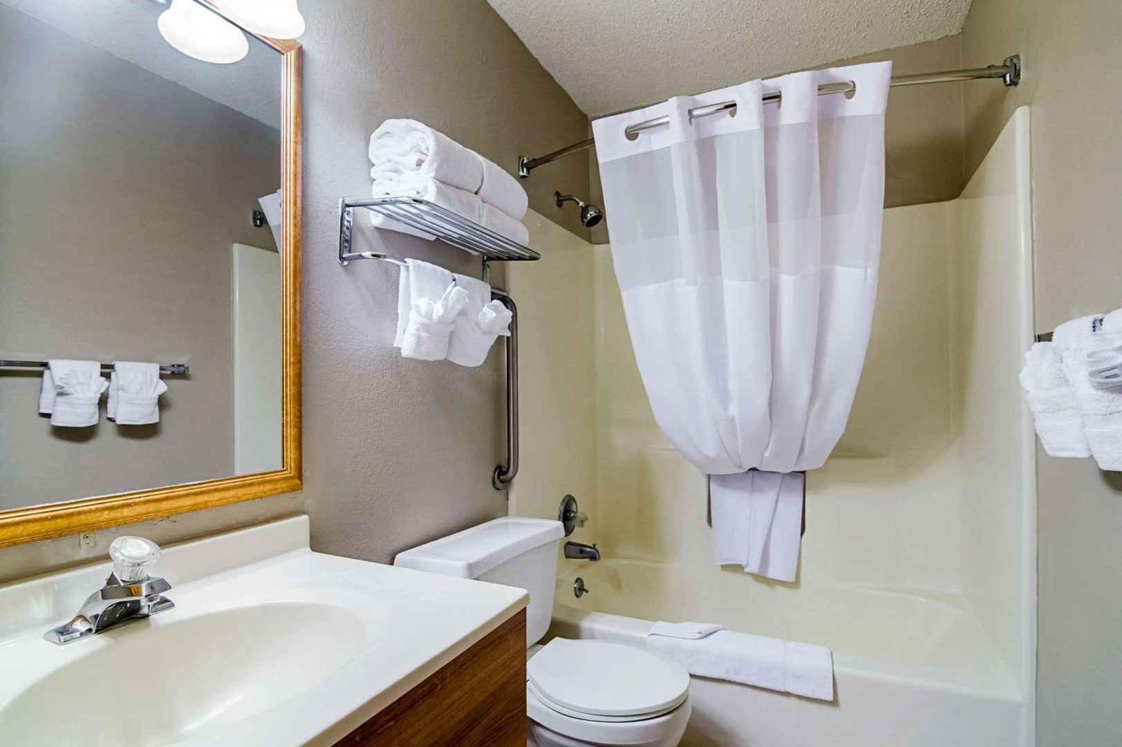 Quality Inn Sidney I-80