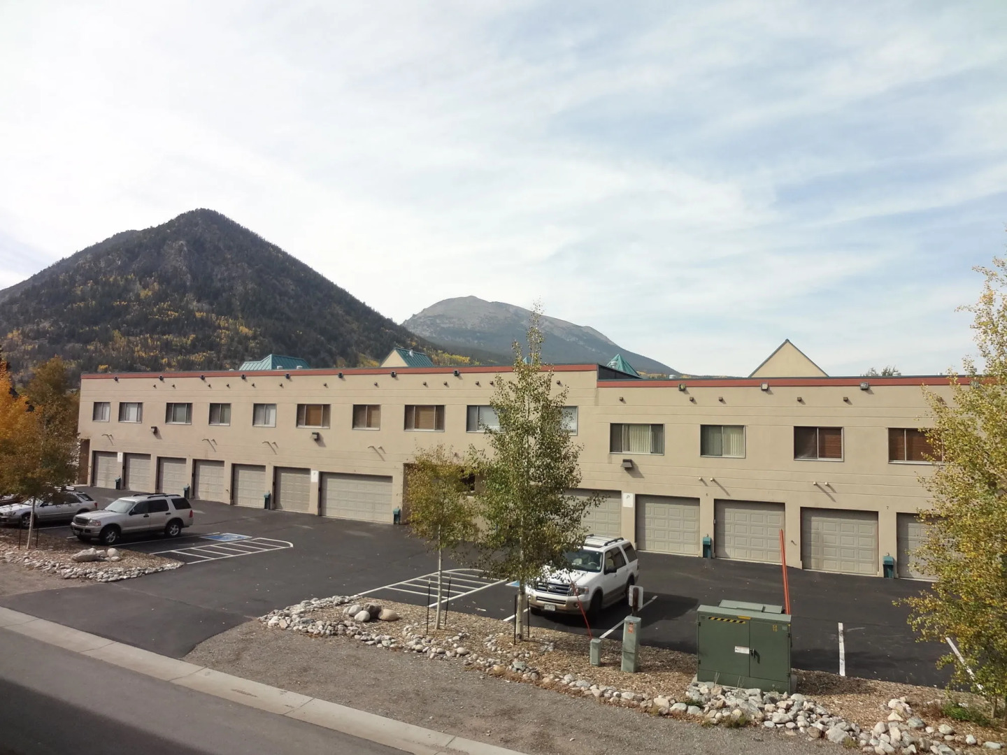 Cedars Lodge Condos by CRMR