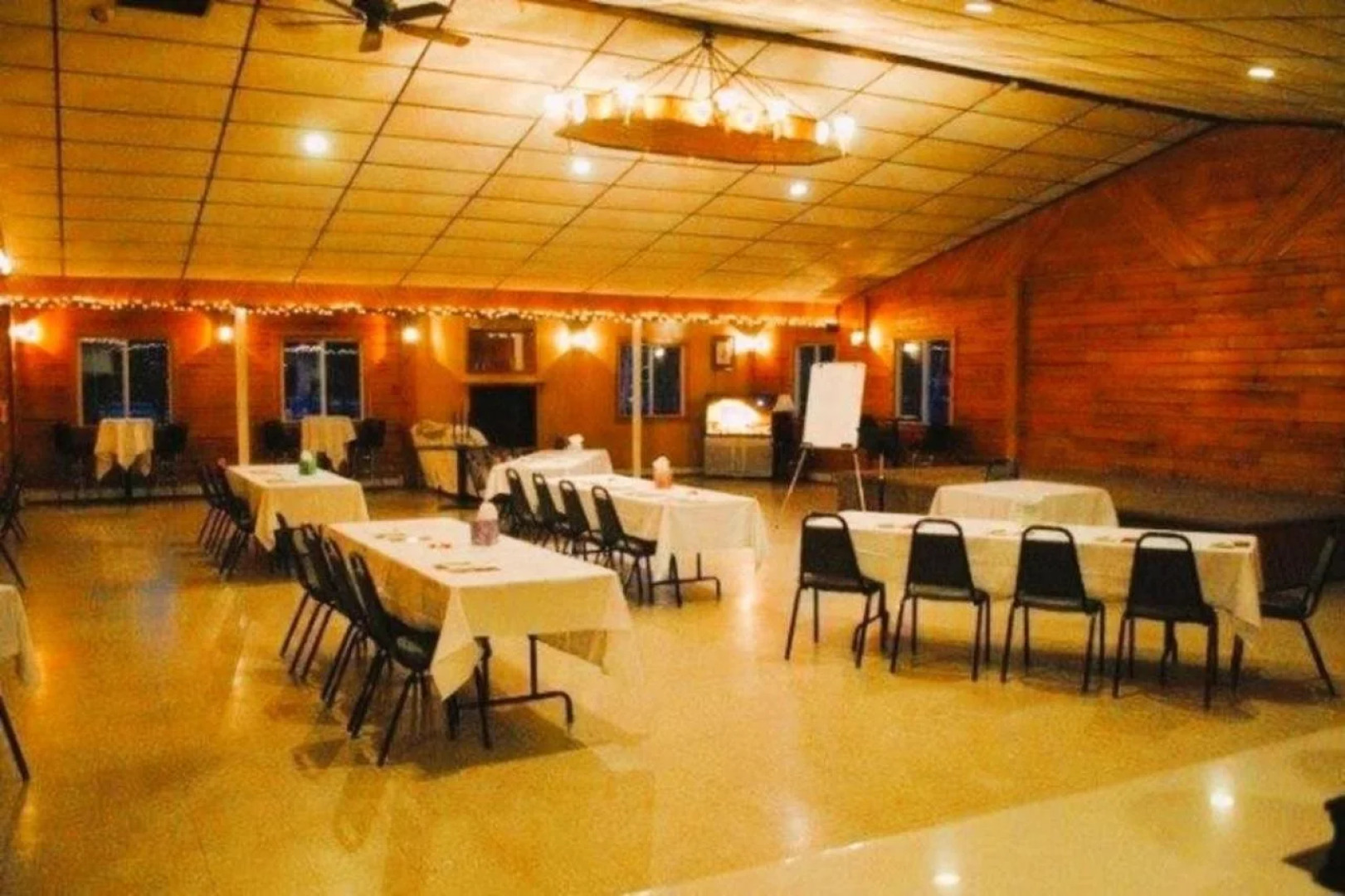 Love Hotels St John River by OYO at Fort Kent ME