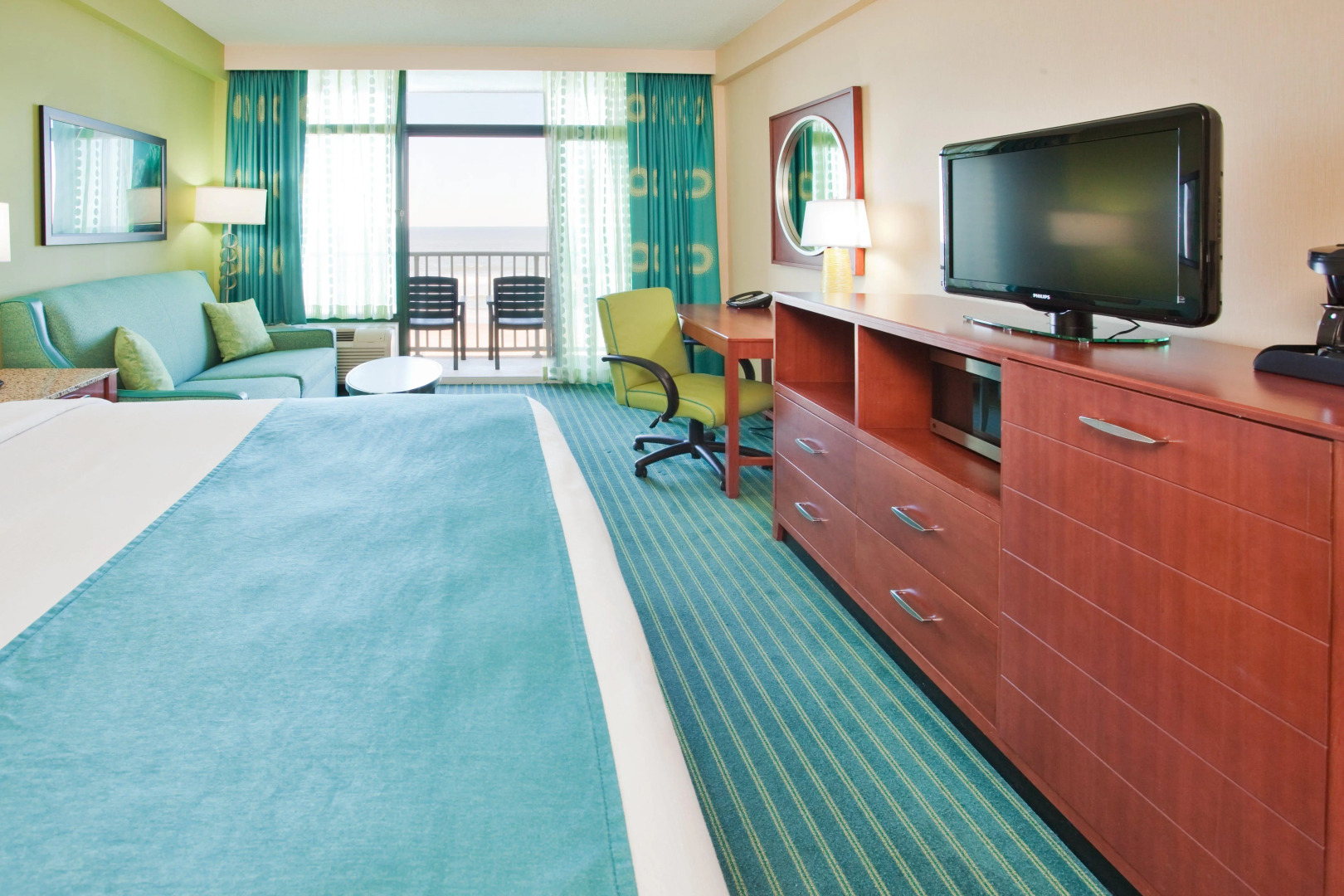 Holiday Inn & Suites Virginia Beach North Beach by IHG