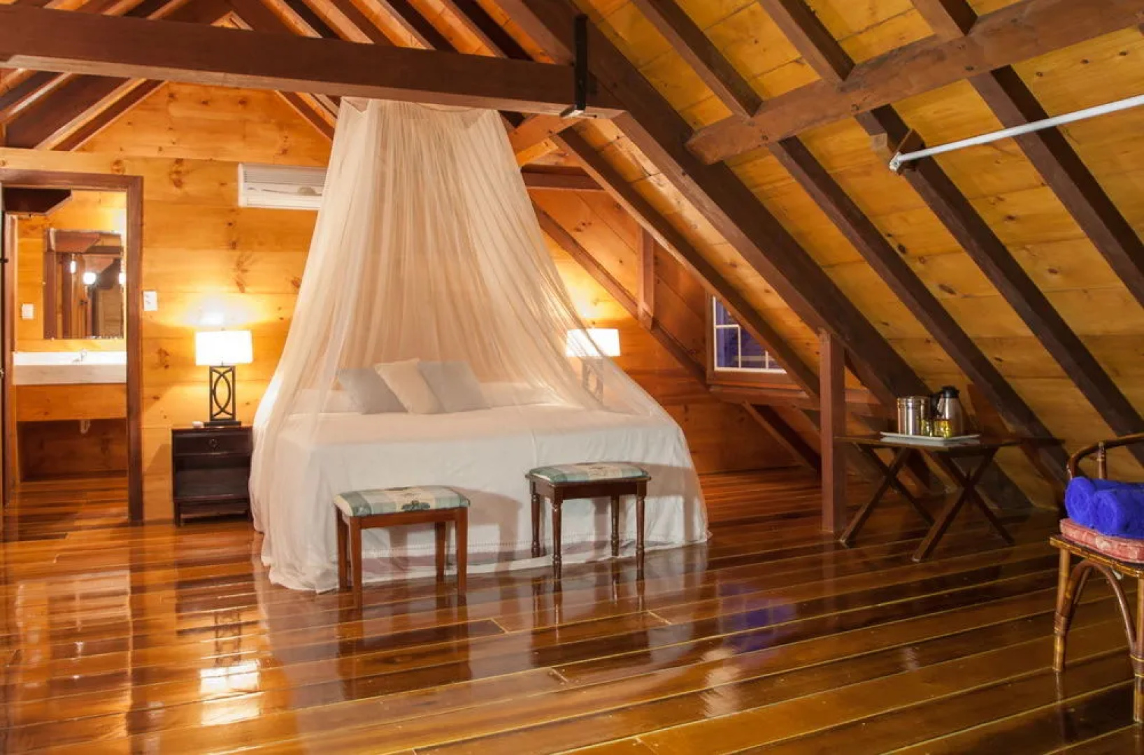 Admiral's Inn and Gunpowder Suites