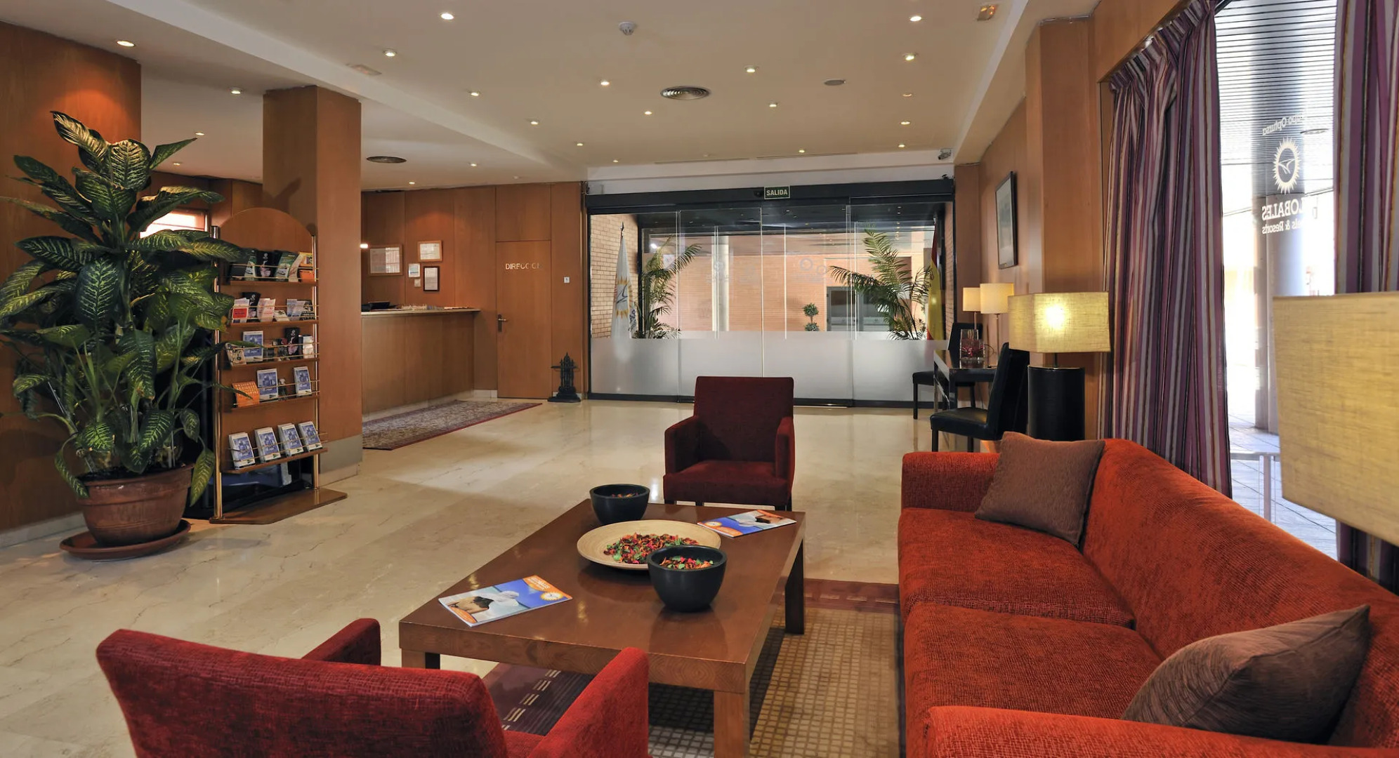 Отель Sercotel de los Reyes