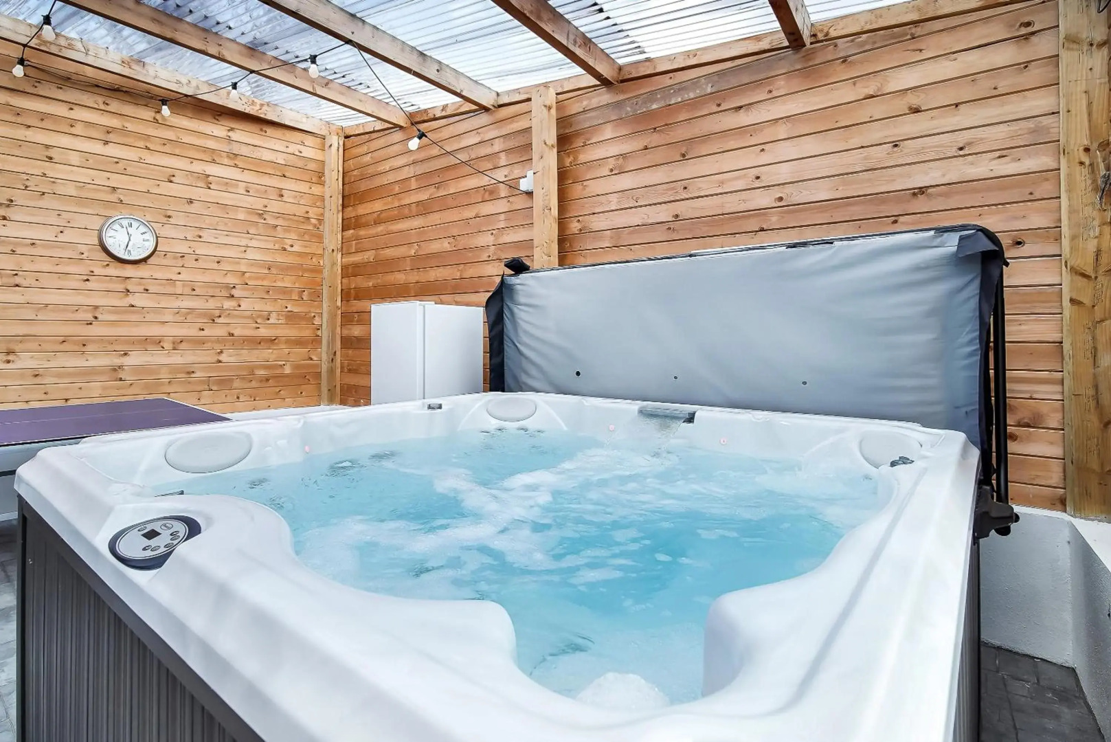 New Glenside Cottage sleeping 4 guests