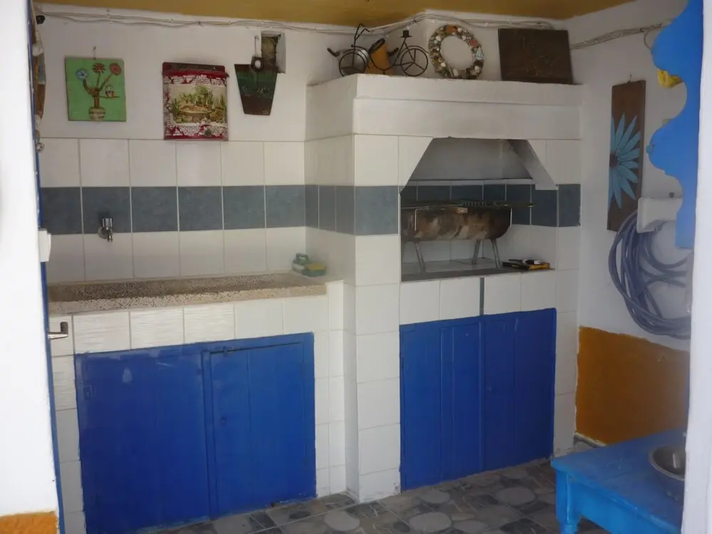Traditional Villa 7 Mins Drive From Haraki Beach