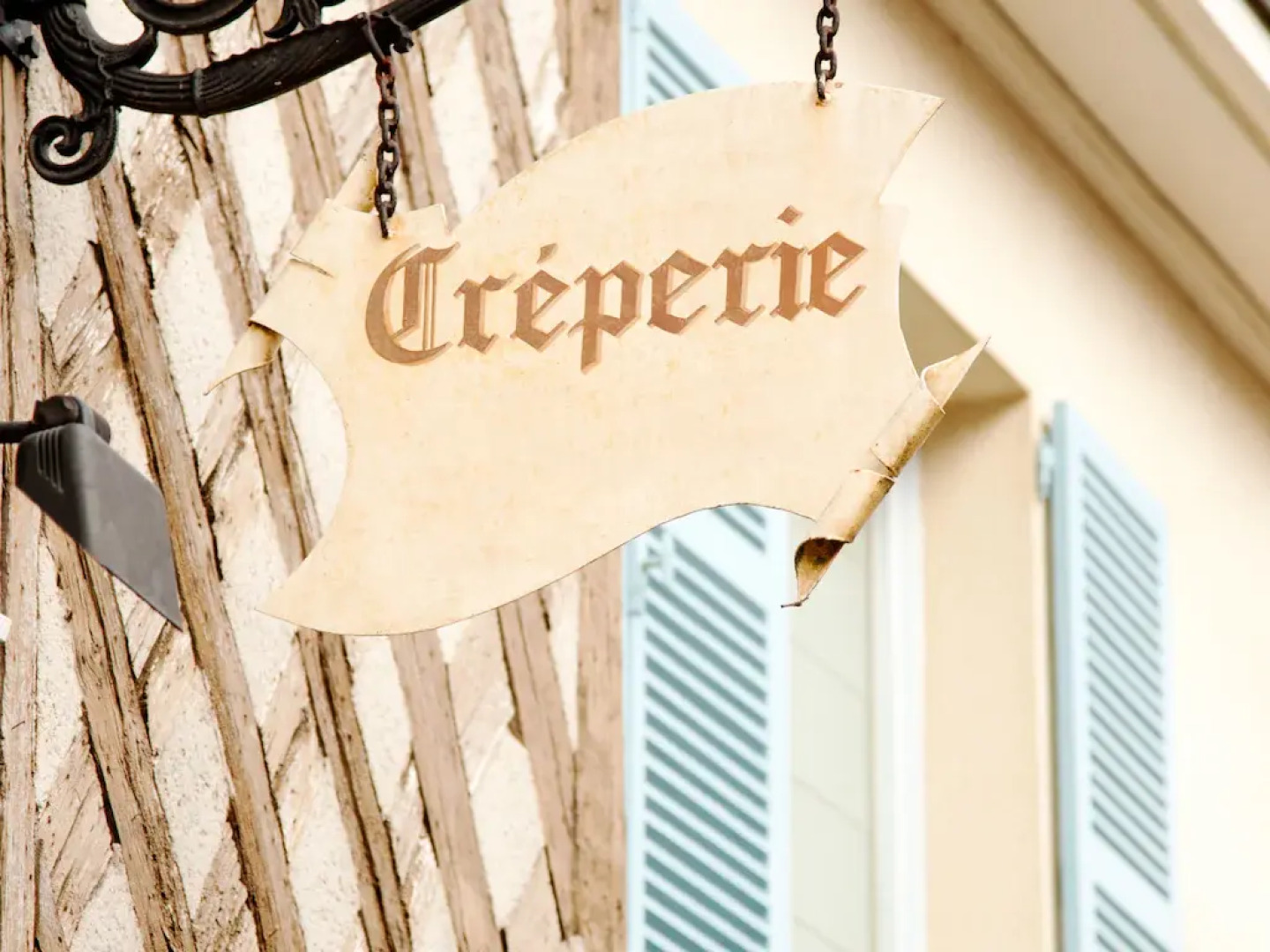 Huge Holiday Home in Lotharingen With Private Swimming Pool