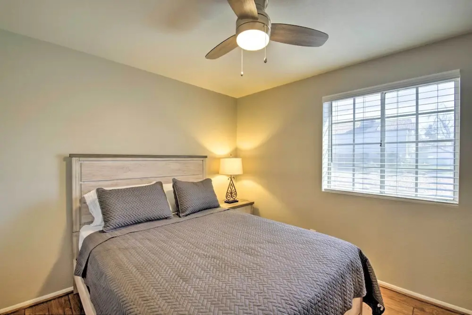 Gilbert Home w/ Private Pool & Putting Green!