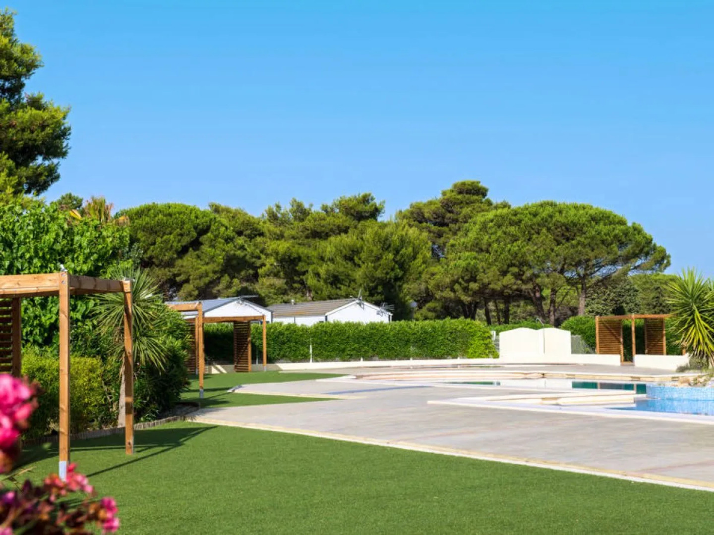 Domaine Les Mûriers (VED114)