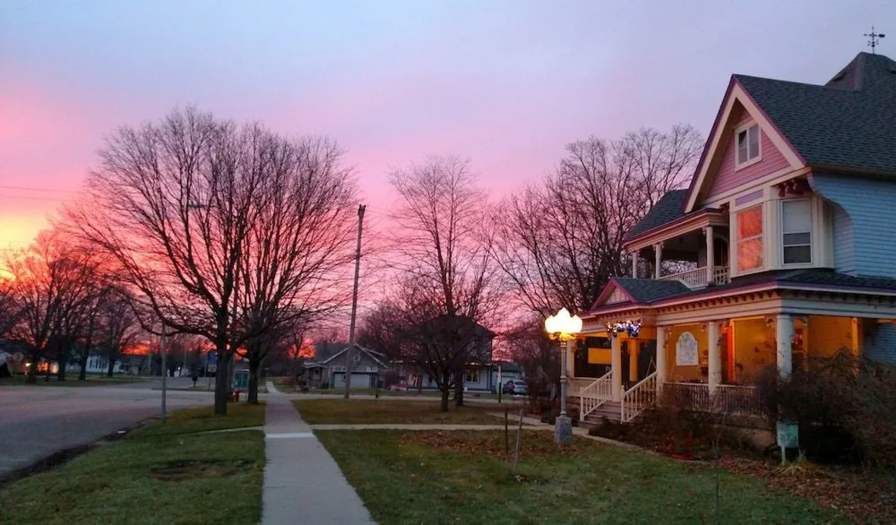 The Blue Belle Inn Bed and Breakfast