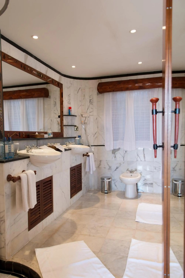 Mara Serena Safari Lodge