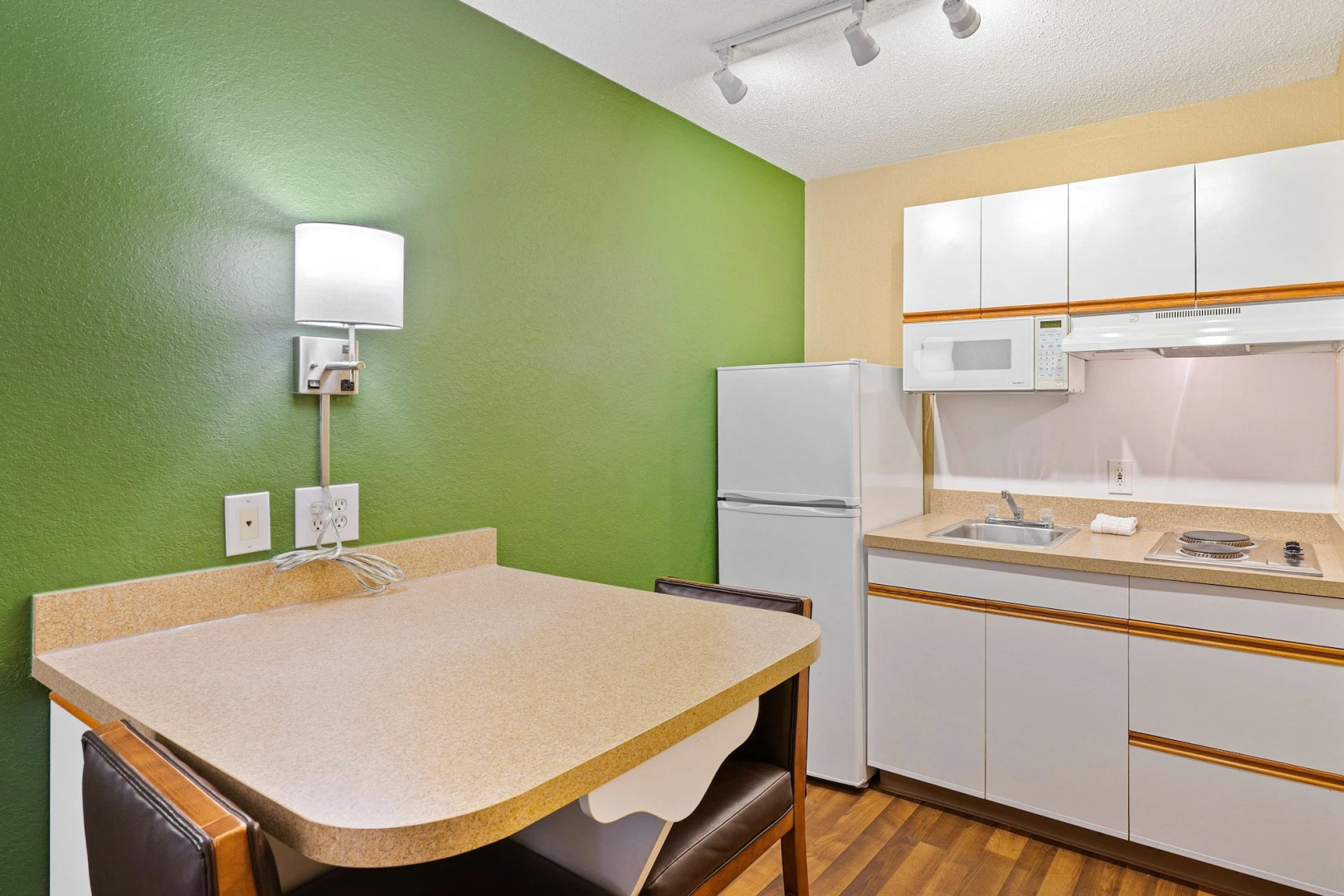 Extended Stay America Suites Washington DC Falls Church