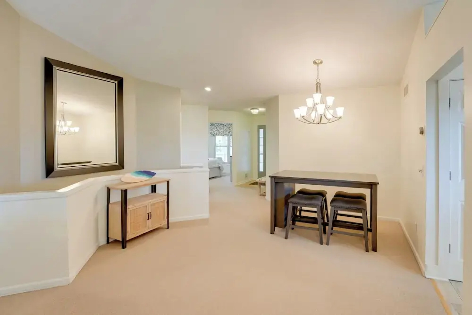 Holland Home: Walk to the Beach!