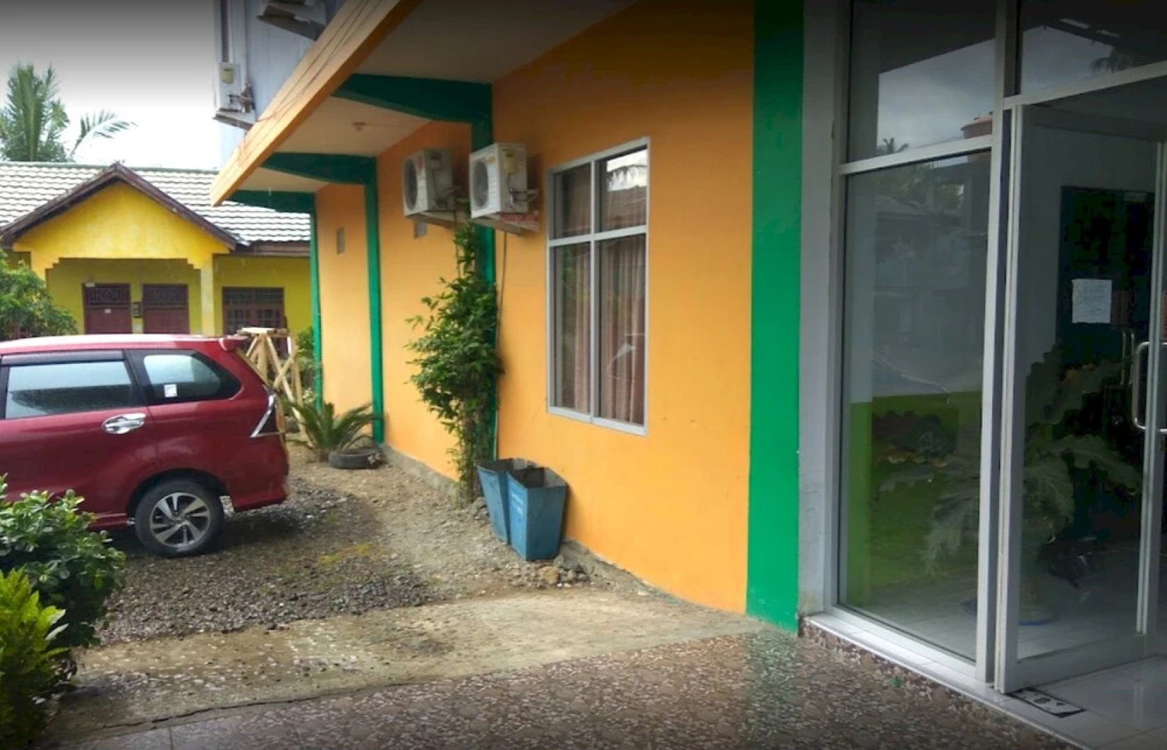 OYO 93411 Syariah Hotel Tomborang
