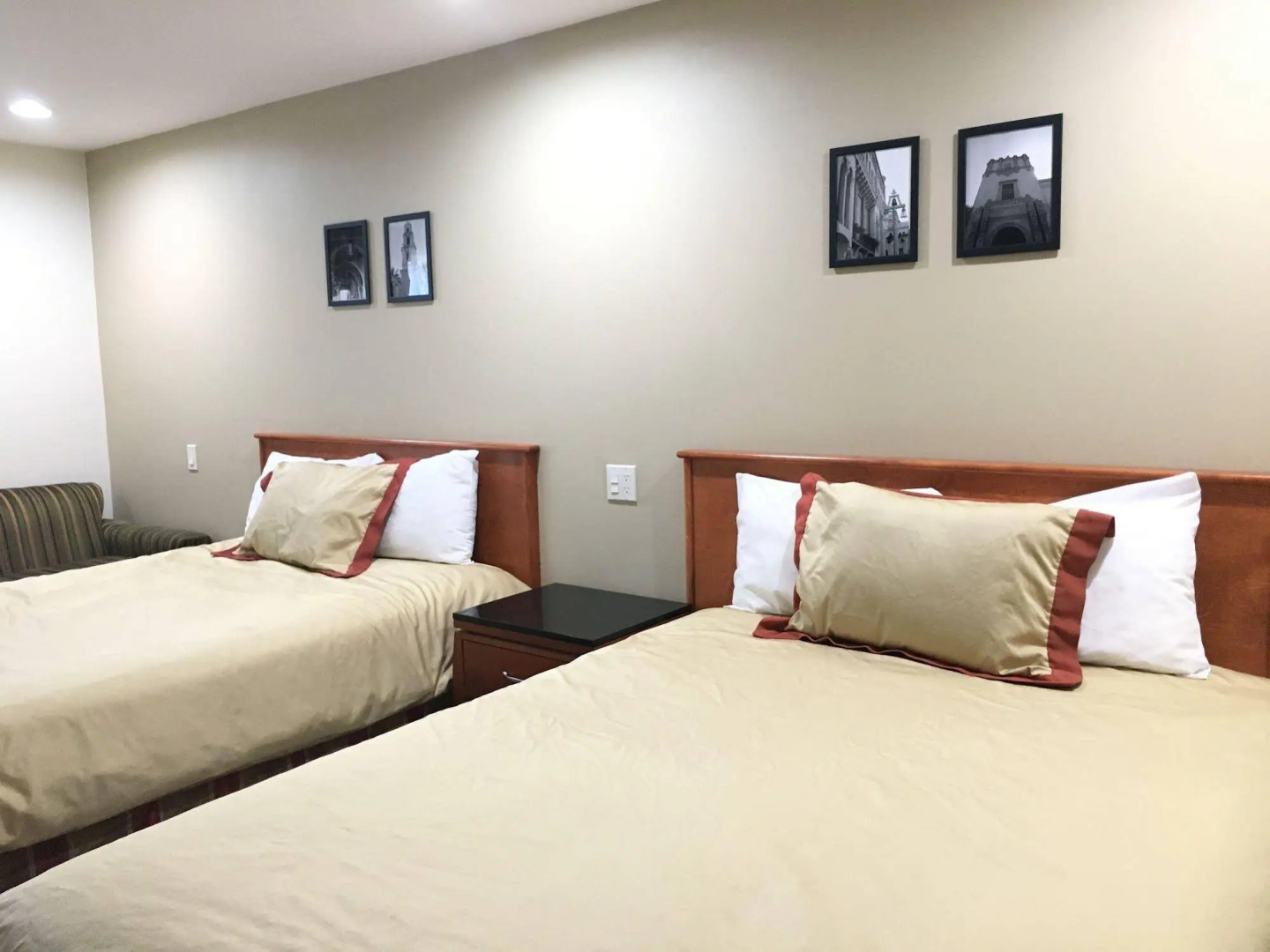 Simply Home Inn & Suites