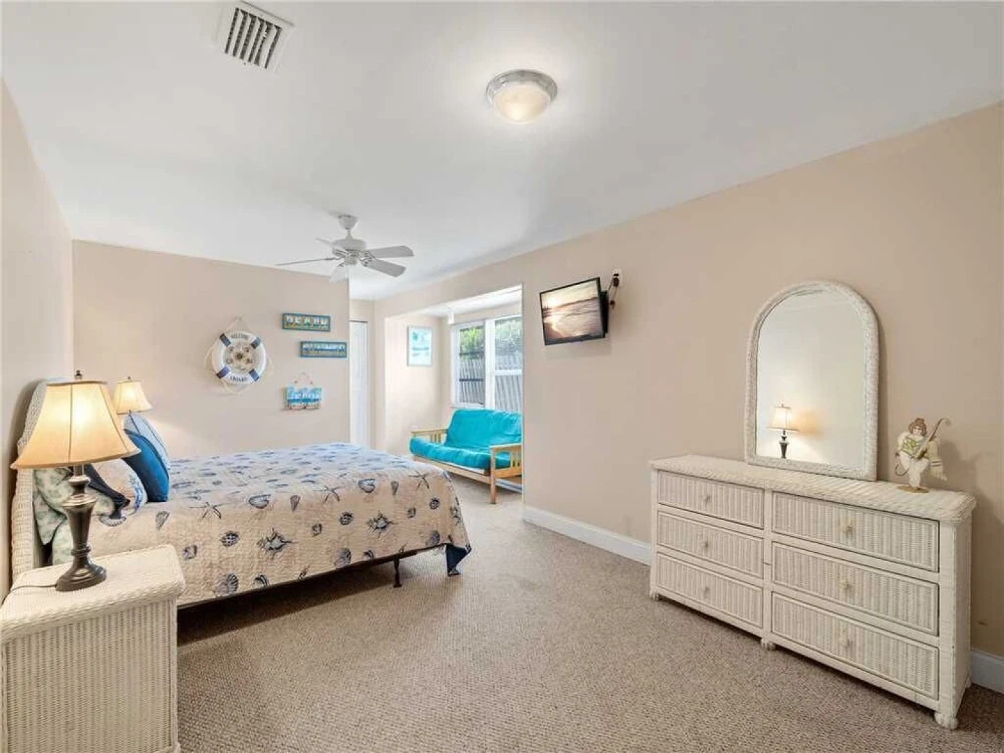 Villas Mansion - Four Bedroom Home