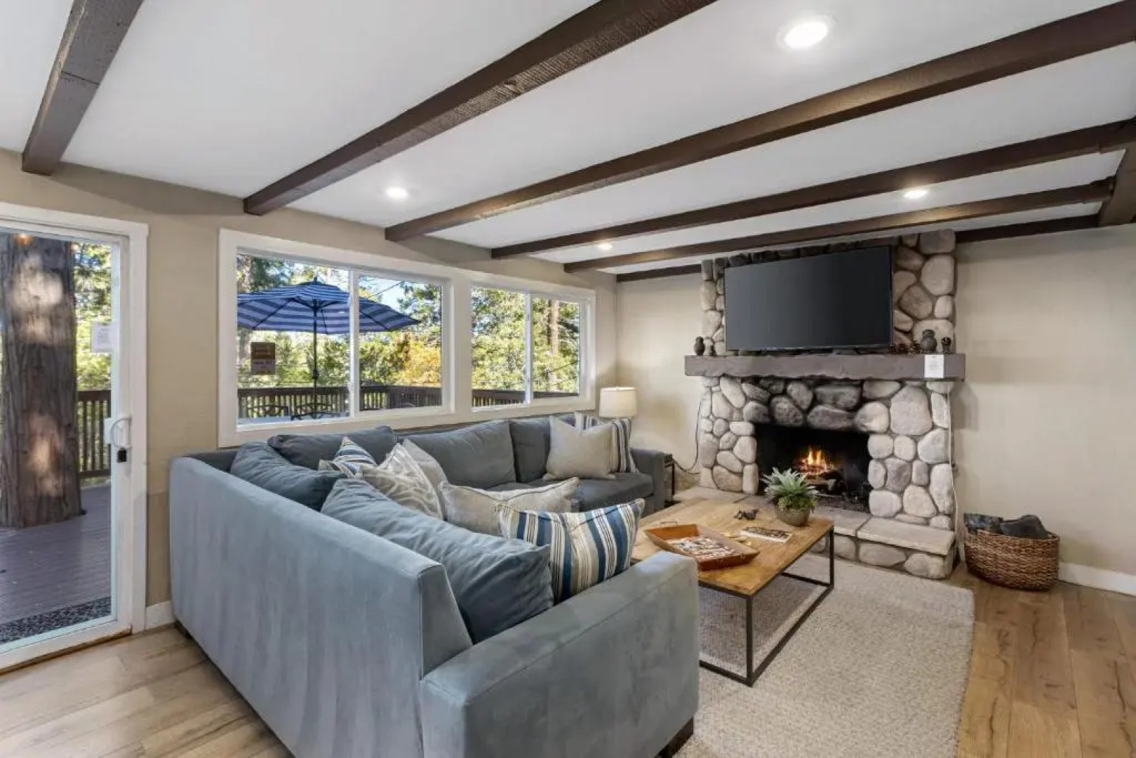 Spectacular Lake View, Luxe 3 Level Home, 1750 sqft, AC, Dogs, Walk to Village