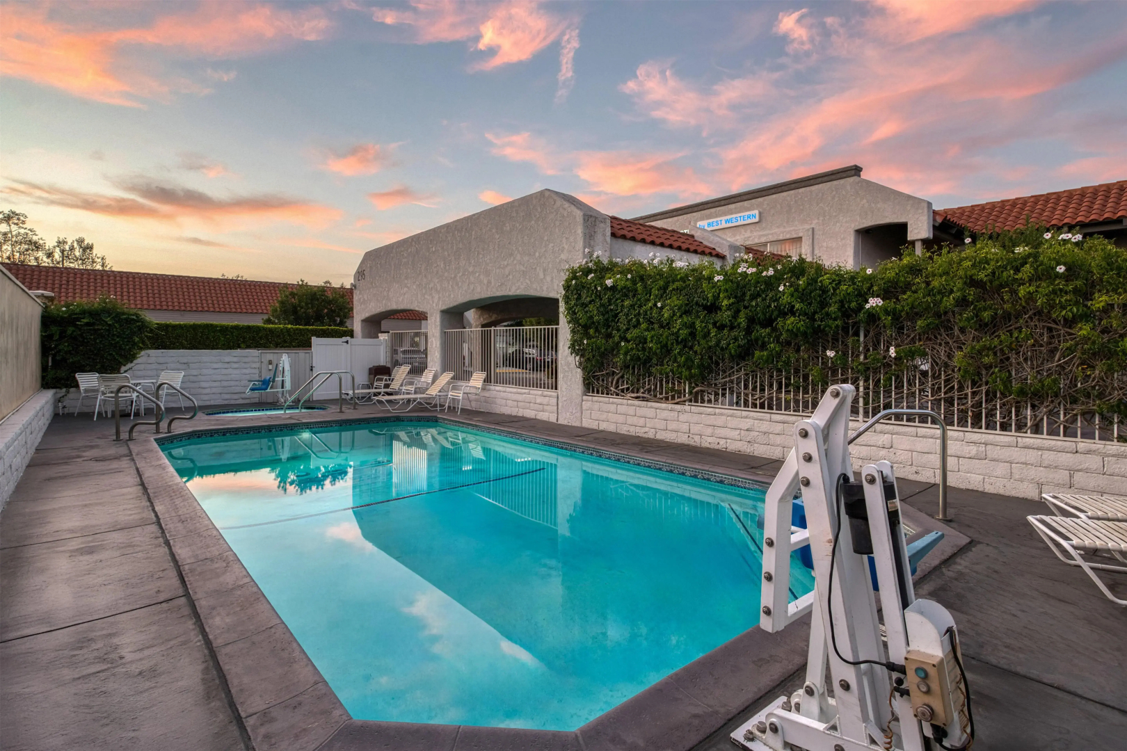SureStay Hotel by Best Western Camarillo