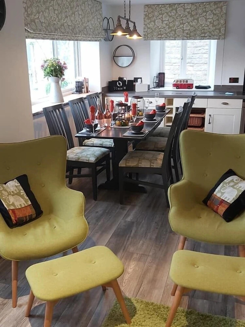 Bluebell House 5 Star Luxury 4 Bdrms and hot tub