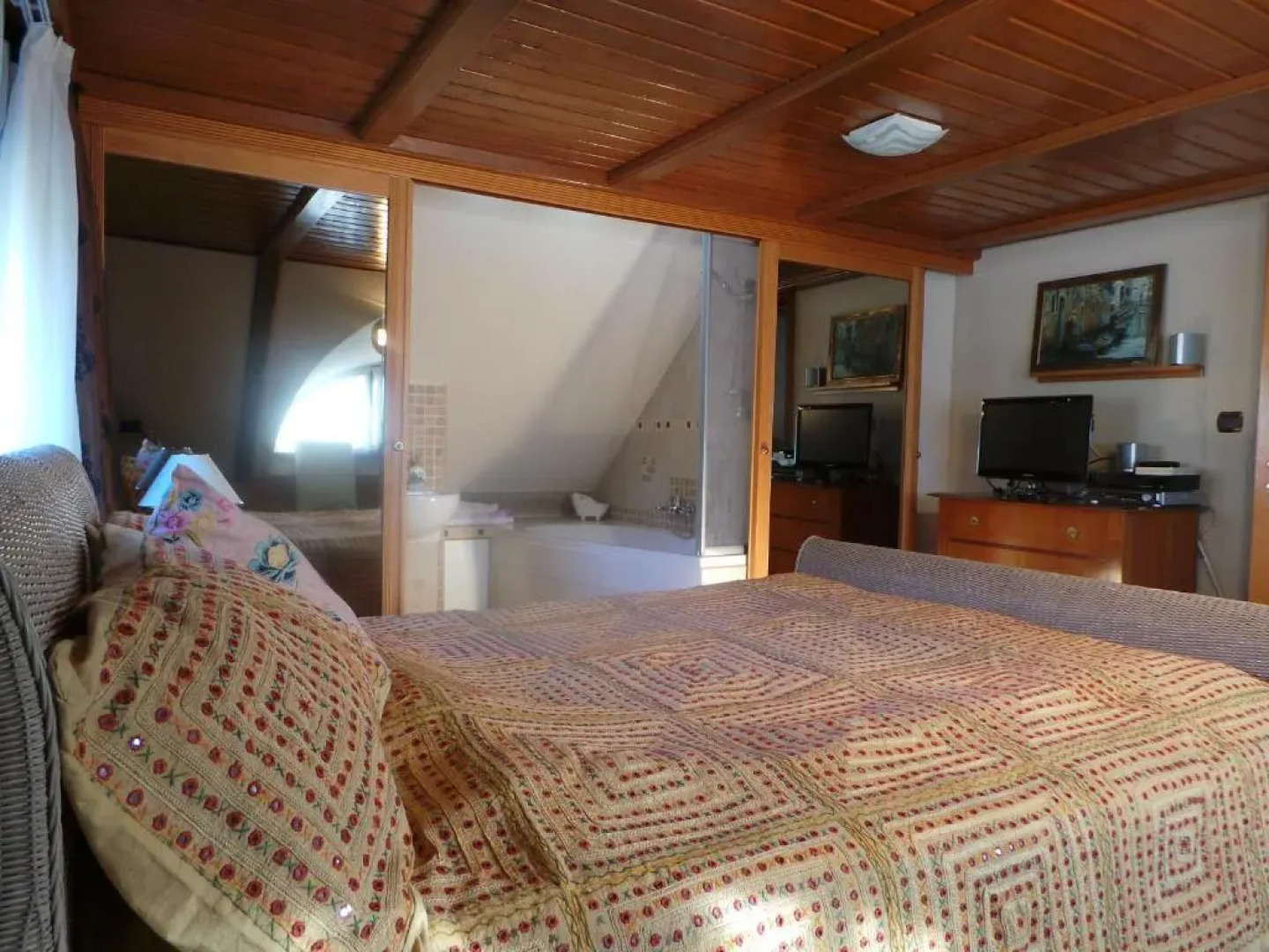 Keith Lakewood Villa