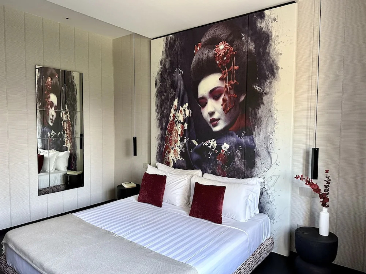 MEALBA HOTEL Suite & Pool