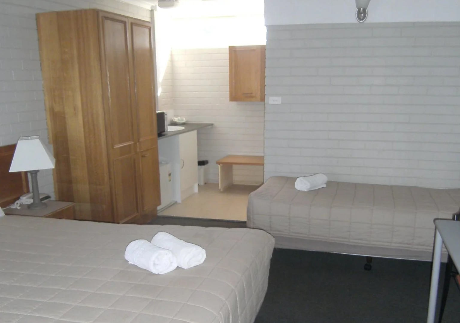 Parkview Motor Inn Parkes