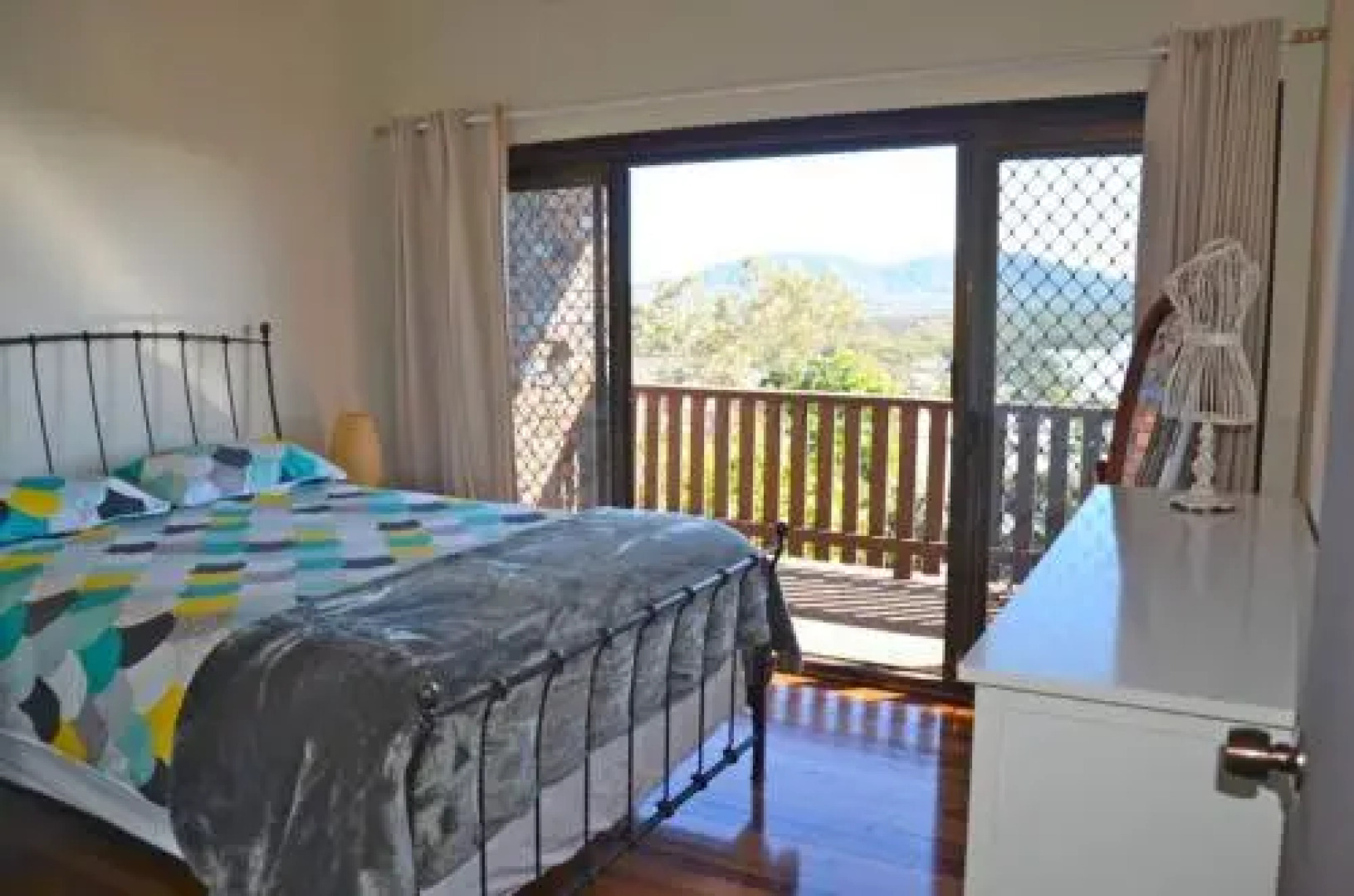 Barrels Beach House, 28 Dulconghi Street