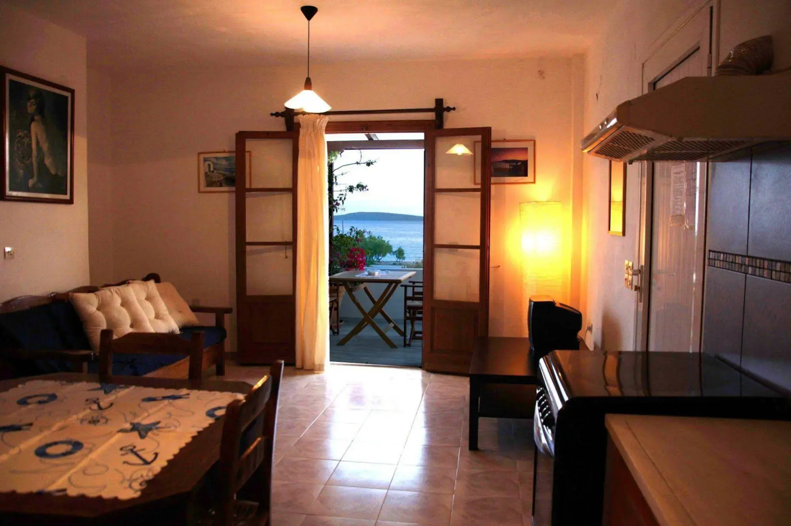 Michalis Apartments near the beaches with sea view