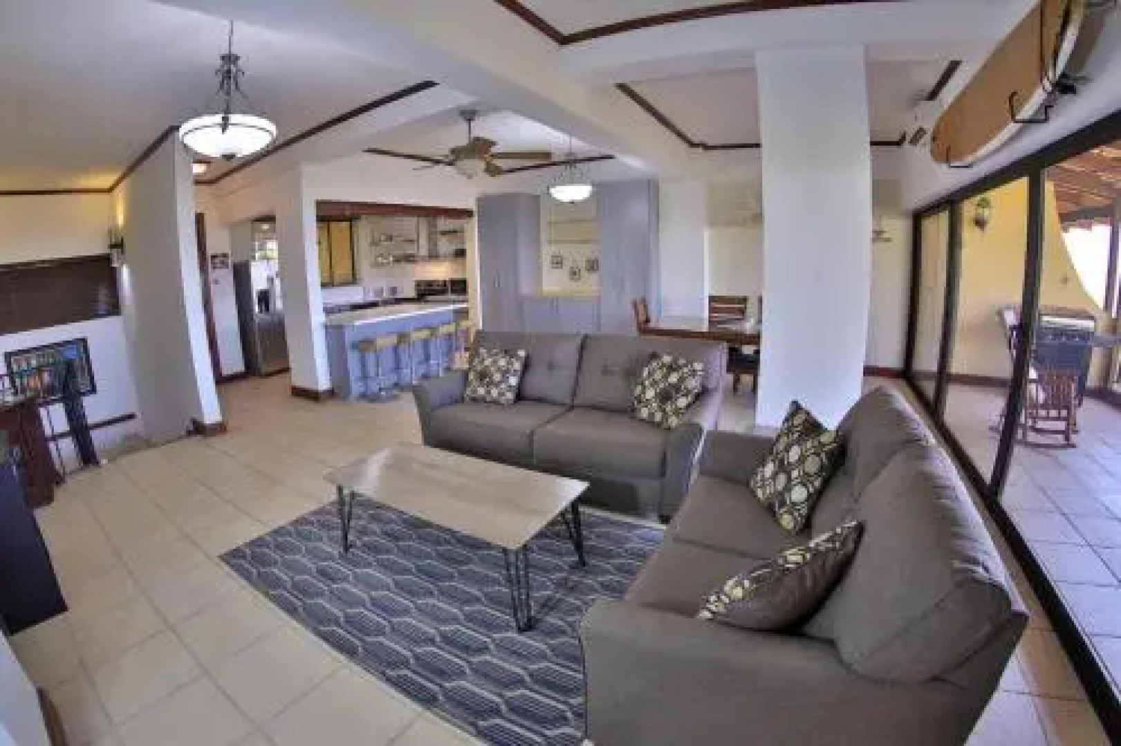 Ocean View - Fully Furnished Studio Perfect for Couple