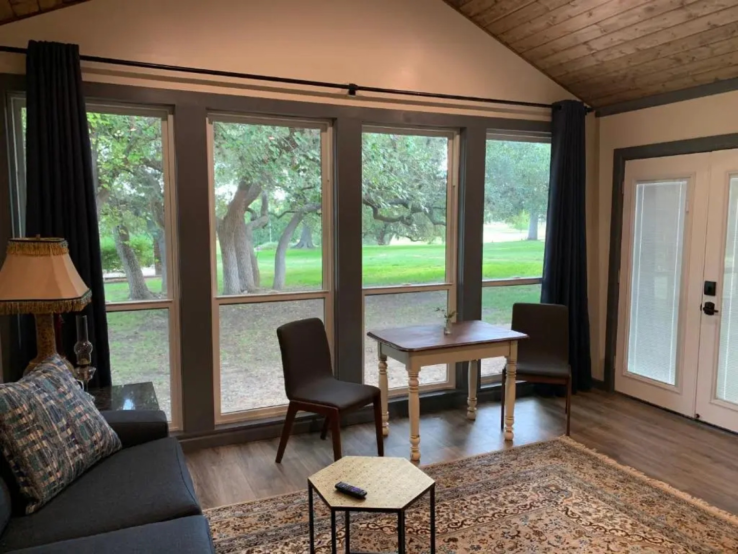 Salado Cottage Retreat near Downtown