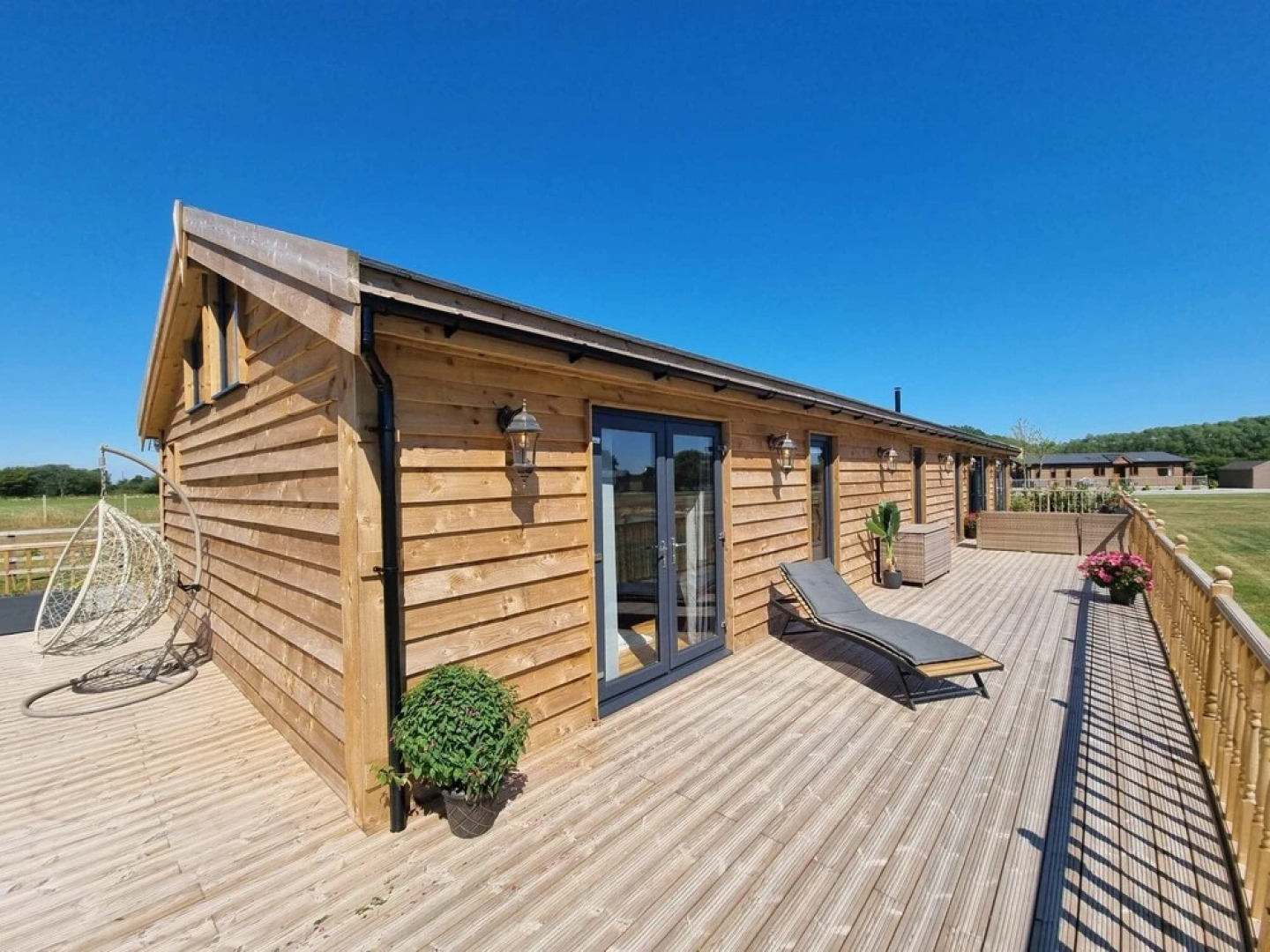 4bed Lodge Sleeps8-pet Friendly-hot Tub-log Burner