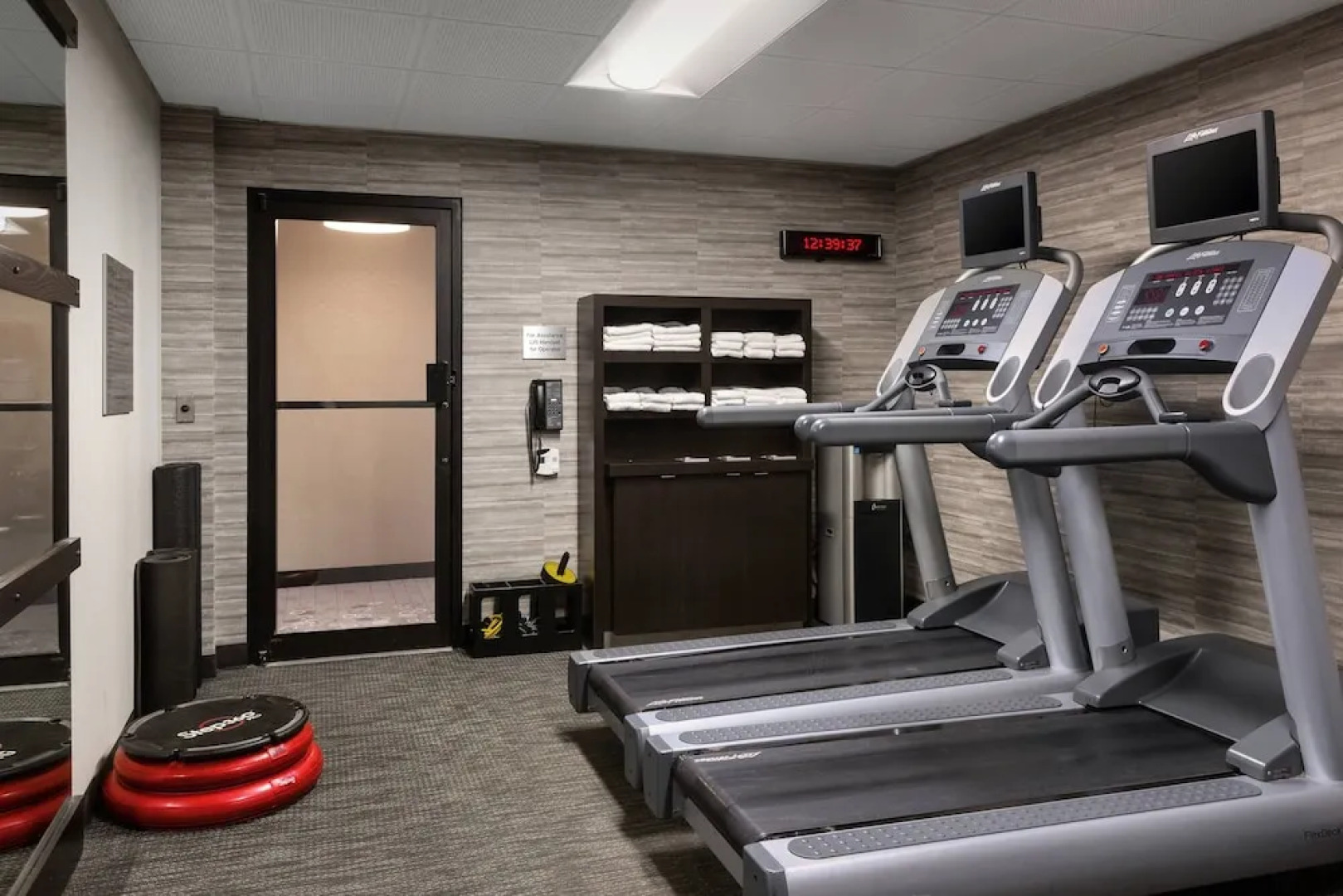 Courtyard Philadelphia Willow Grove