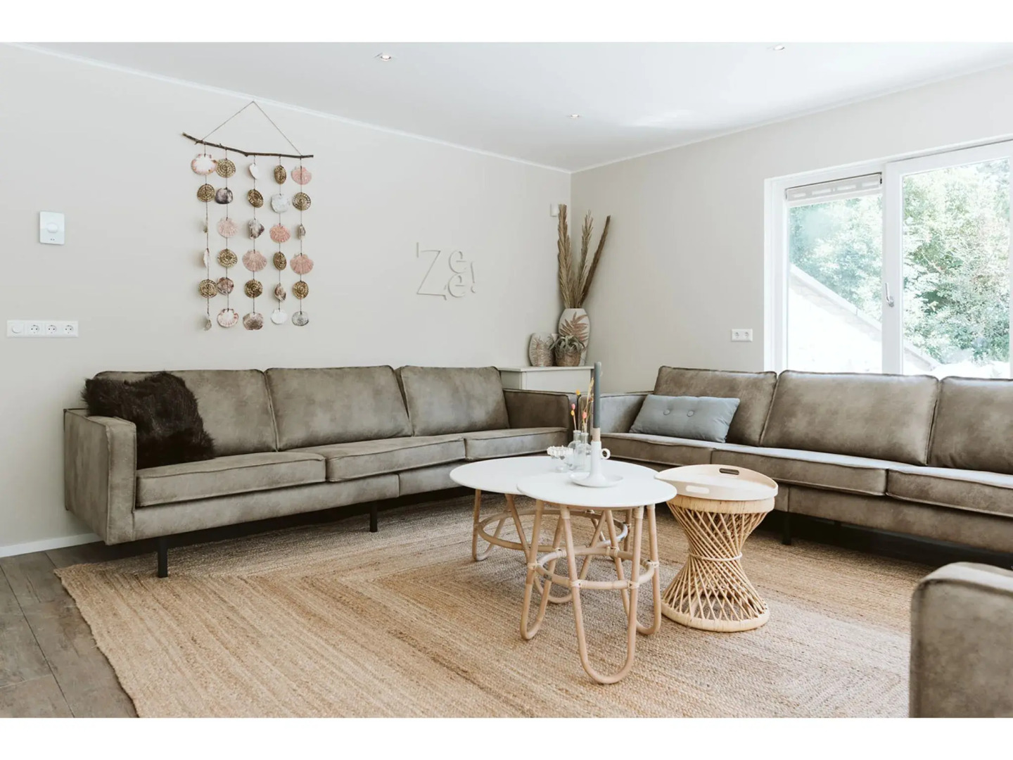 Luxurious 16-person Villa With Swimming Pool Sauna Outdoor Kitchen With BBQ