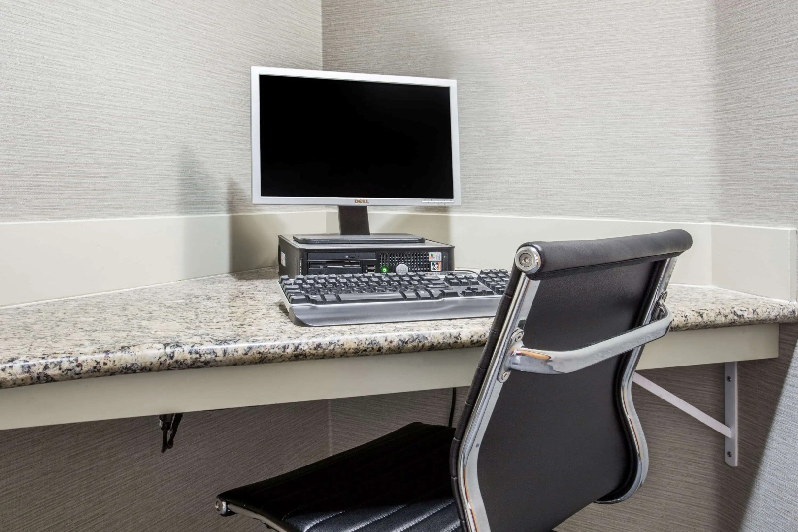 Hawthorn Suites by Wyndham Livermore Wine Country