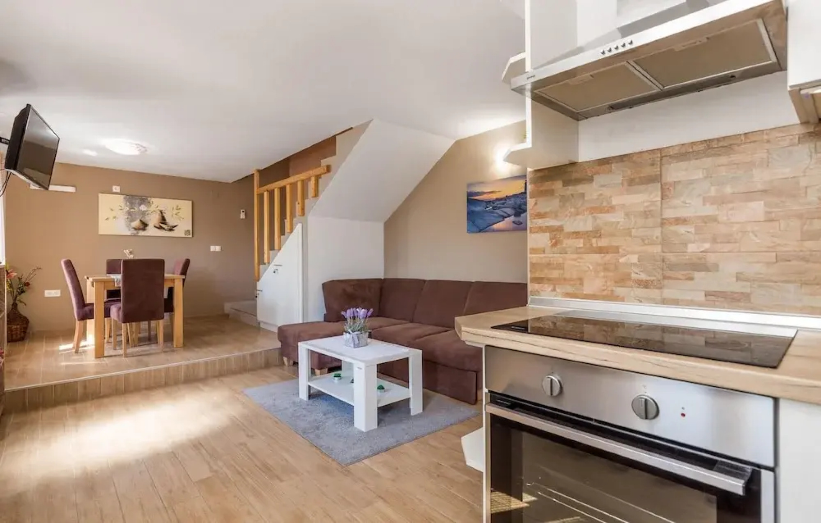 Nice Home in Zubovici With Wifi and 2 Bedrooms