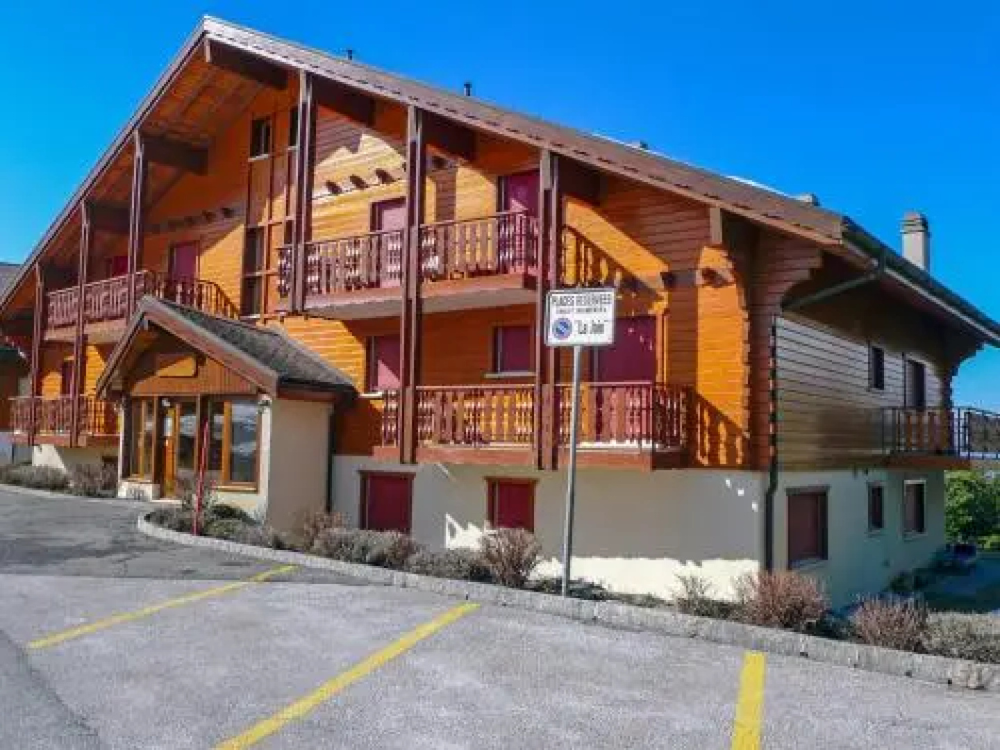 Apartment La Joie