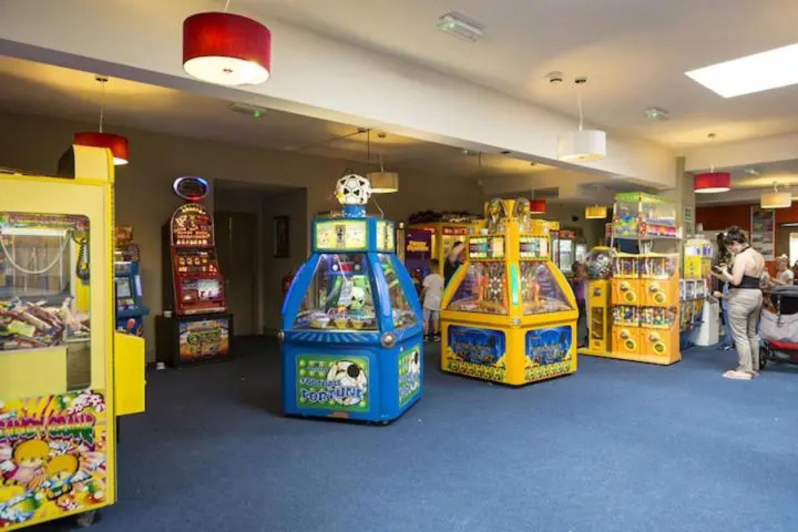 Delightful 6 Berth Holiday Home with Decking Area