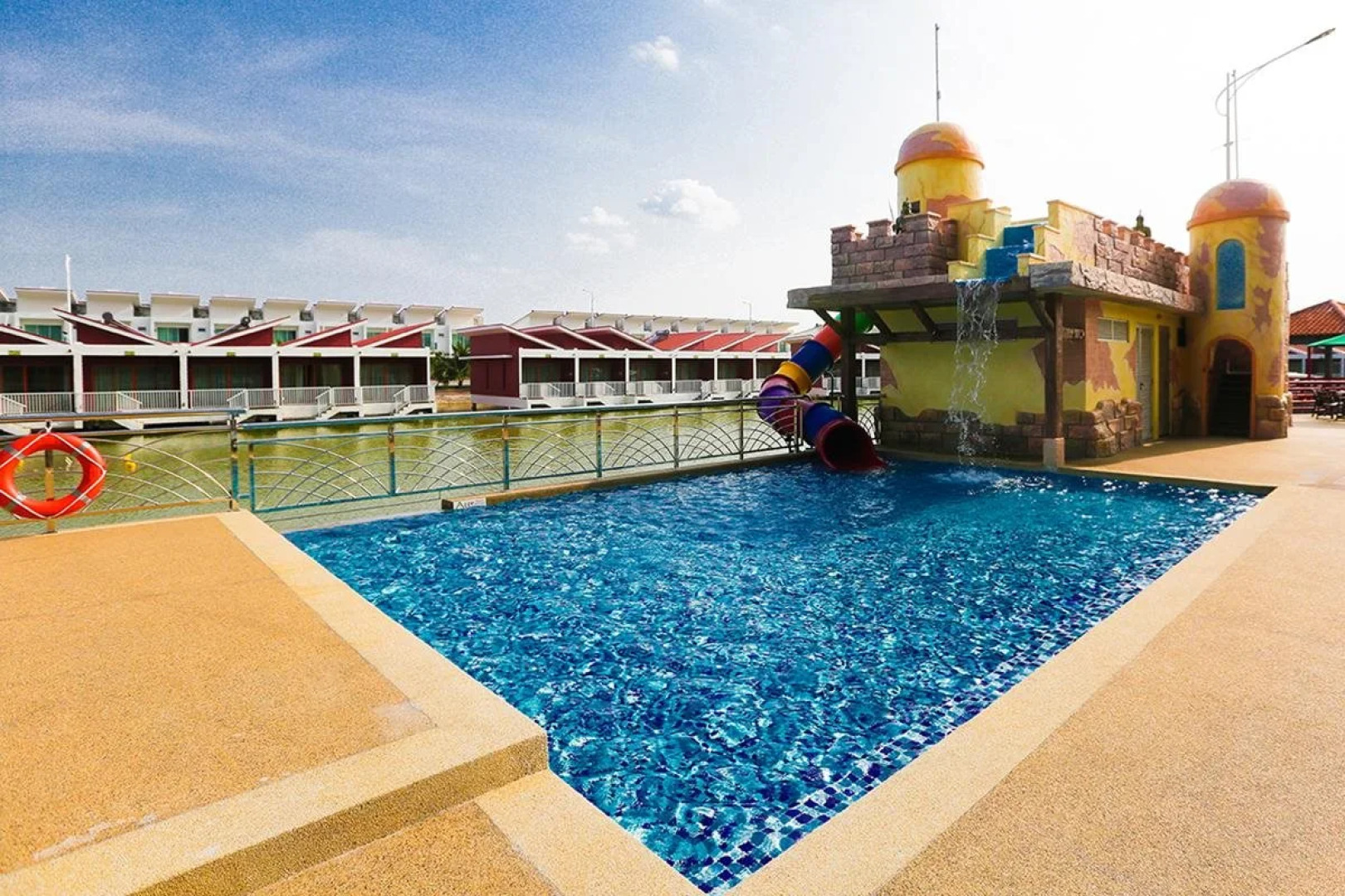 Tasik Villa International Resort