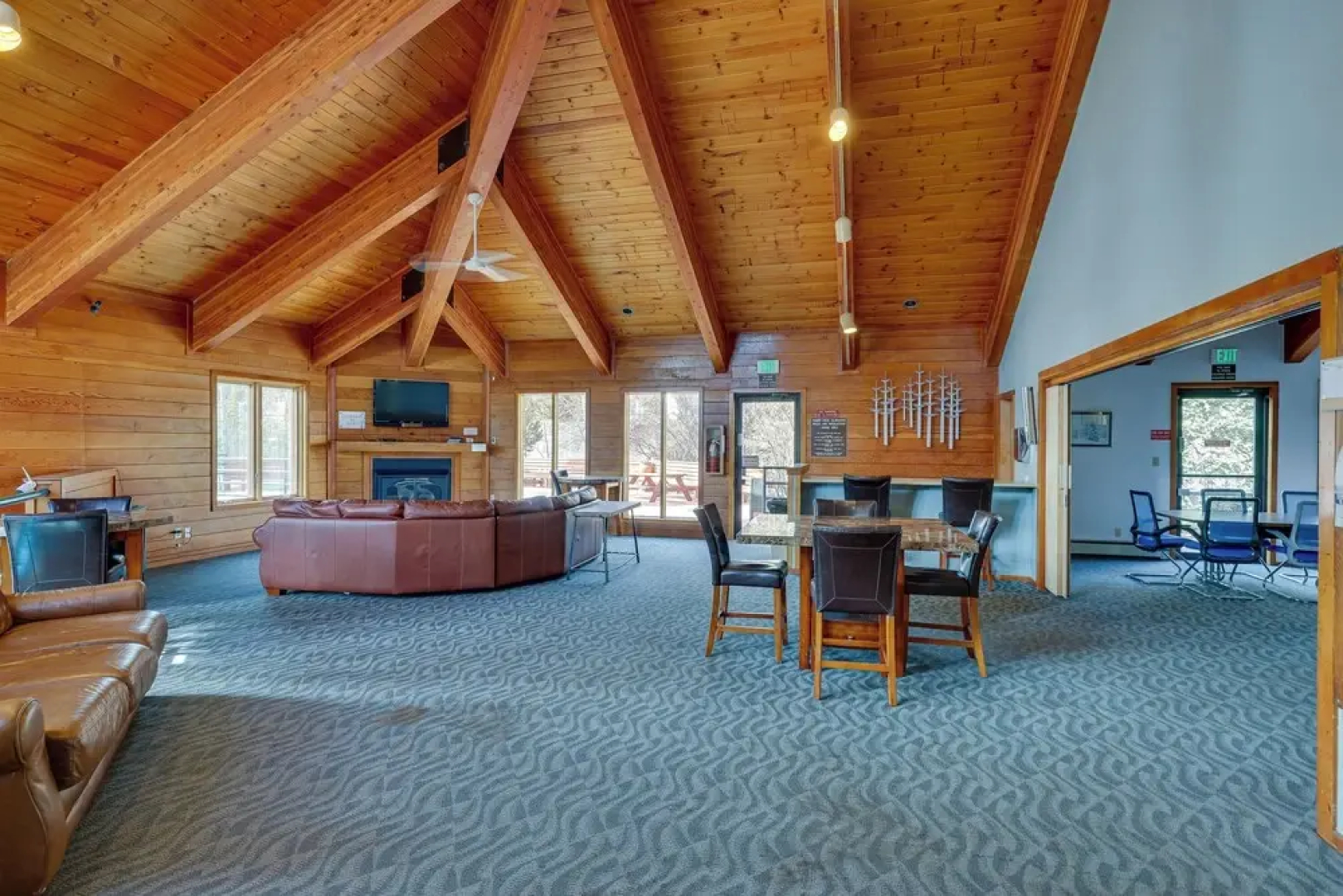 Heated Pool Access + Near Skiing: Colorado Retreat
