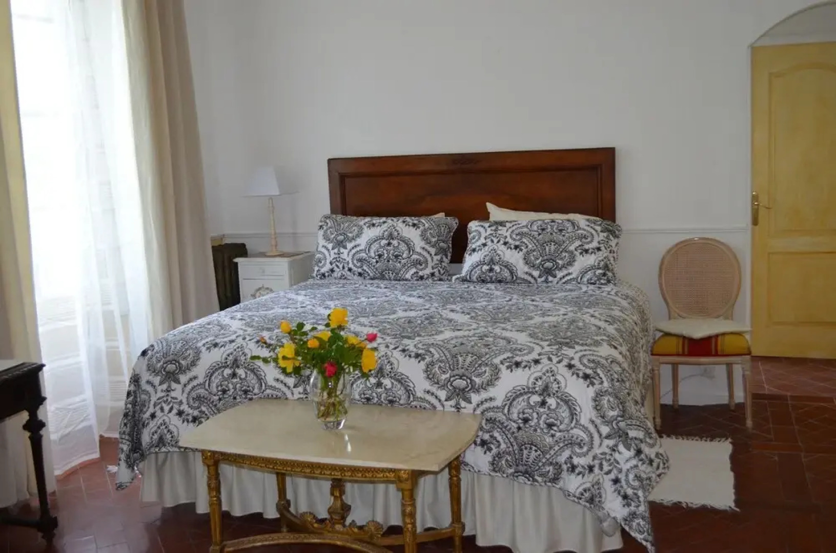 Two-Bedroom Apartment in Le Barroux