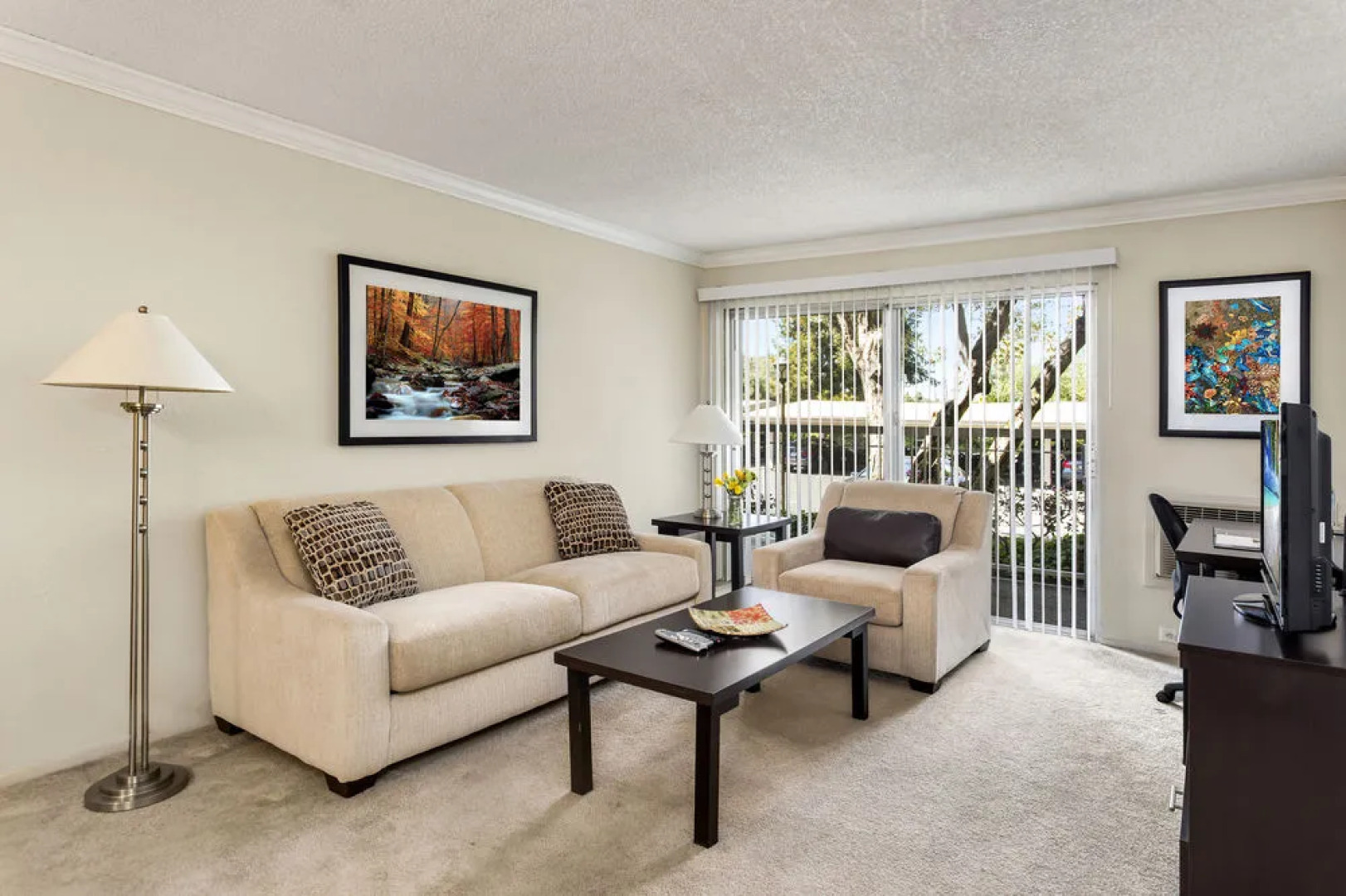 Oakwood Eaves Mountain View at Middlefield