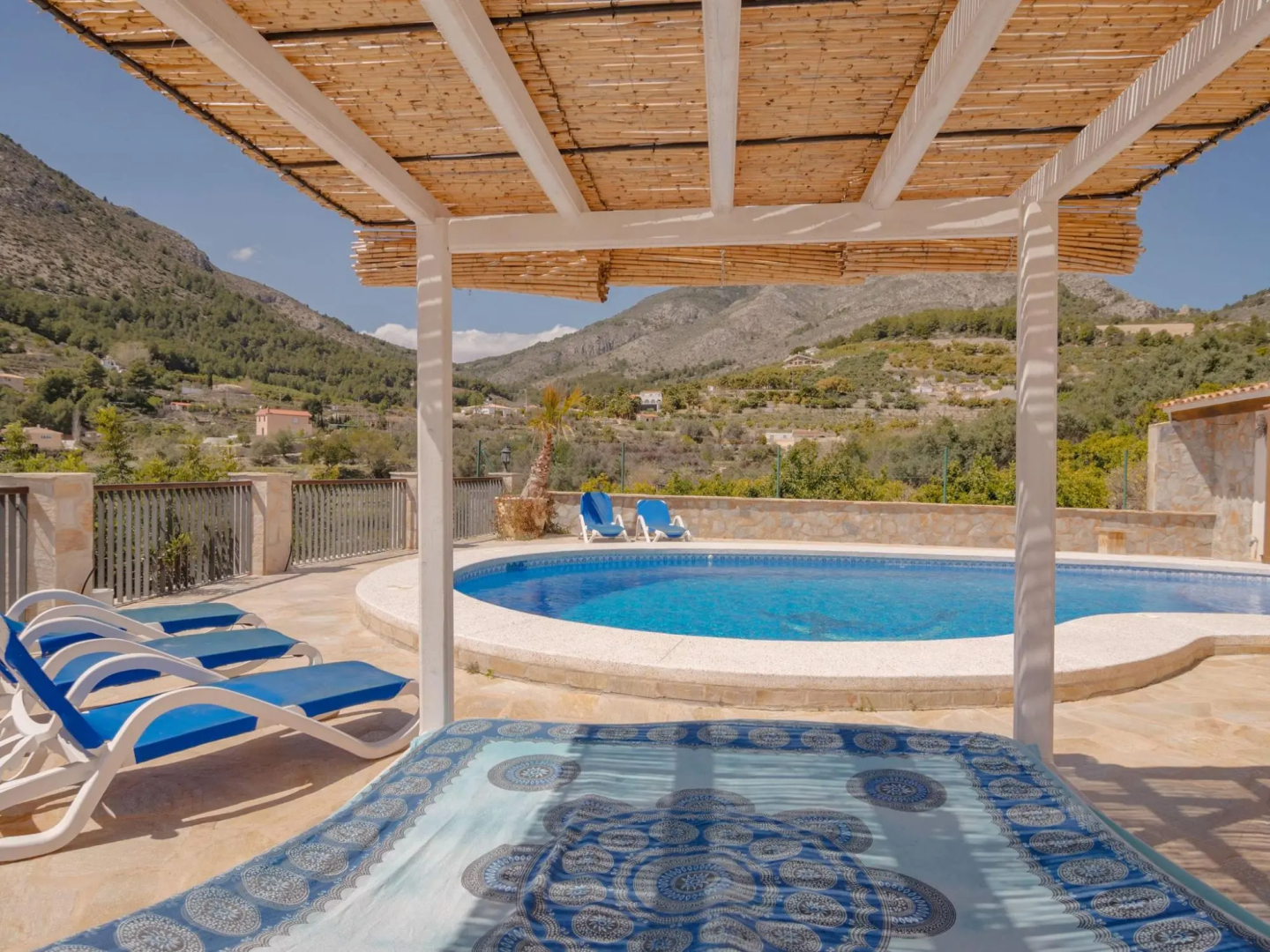 Serene Holiday Home in Callosa d' Ensarria with Private Pool